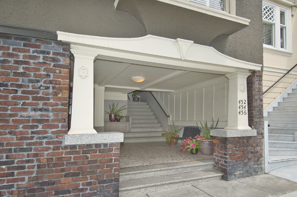 Lake Street Condominium