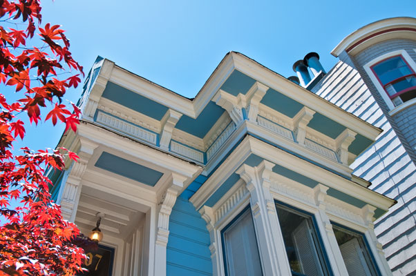 Lake Street: Arts & Crafts Condominium