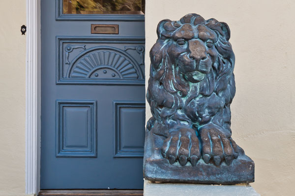 Noe Valley Victorian Condominium - 933 Church Street