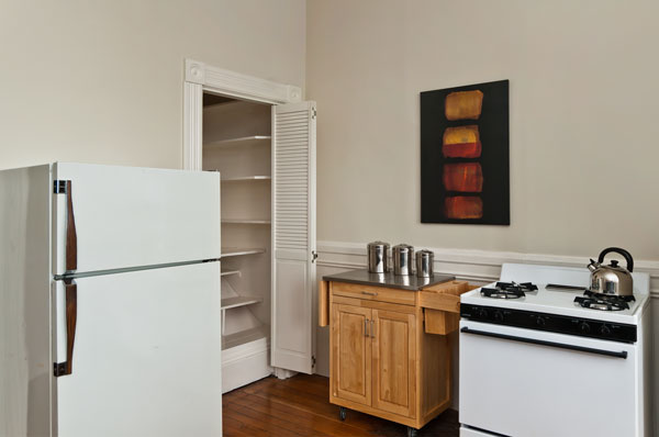 Noe Valley Victorian Condominium - 933 Church Street