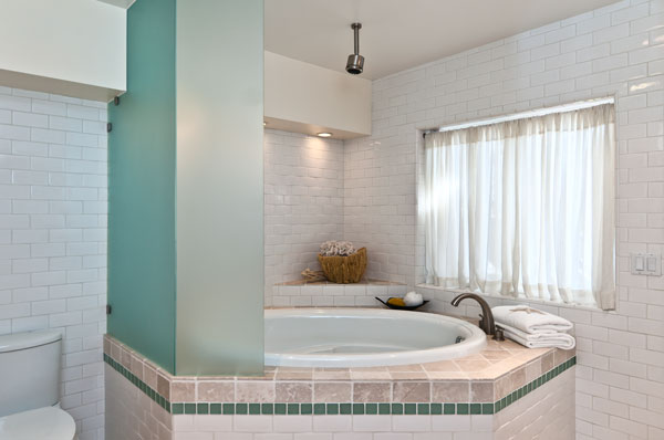 Noe Valley Victorian Condominium - 933 Church Street