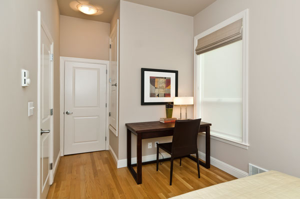 Noe Valley Victorian Condominium - 933 Church Street